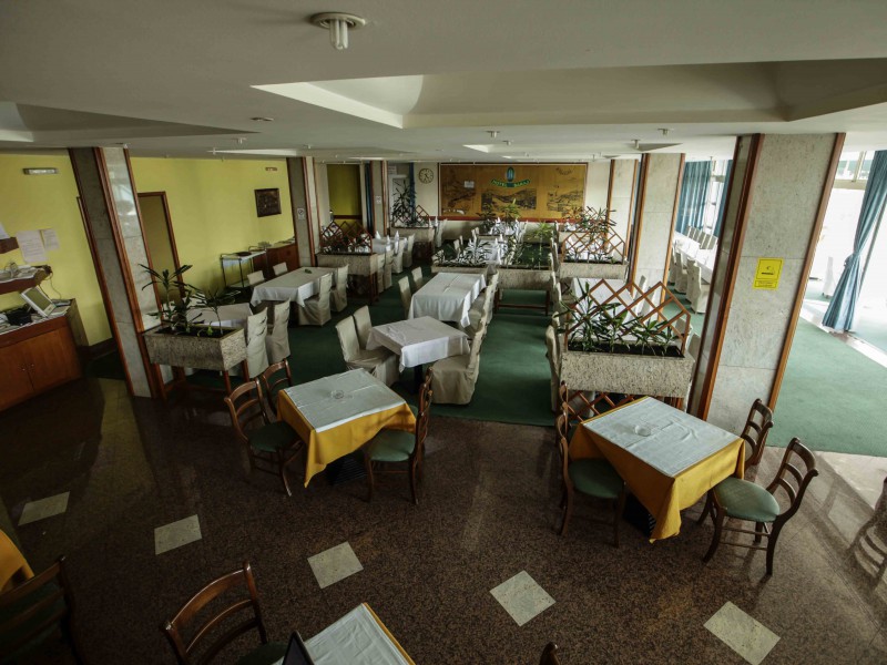 Restaurant 2